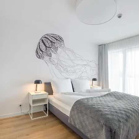 Nowy Apartament: Beachside Comfort With Modern Amenities Apartment
