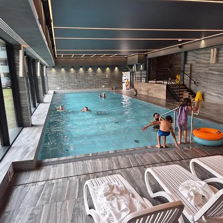 Nowy Apartament: Beachside Comfort With Modern Amenities